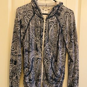 Jones New York Sweatshirt, size L. Very cool print, goes with everything!!!